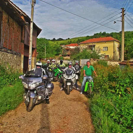 Milenovic Rajacke Pivnice 2* Rajac