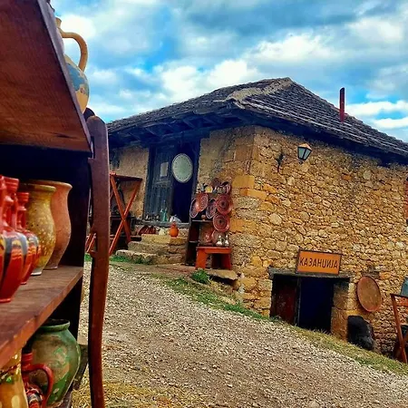 Milenovic Rajacke Pivnice krevet i doručak