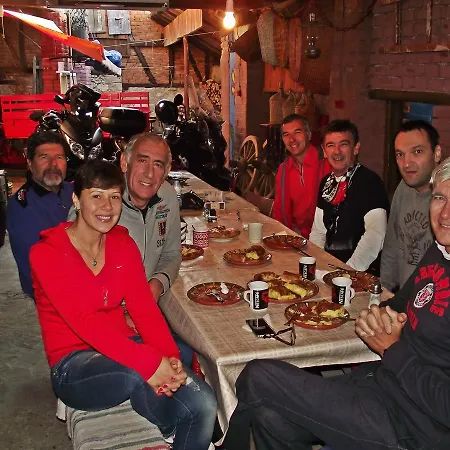 Bed & Breakfast Milenovic Rajacke Pivnice Rajac